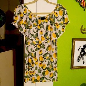 Lemons print off the shoulder international concepts top